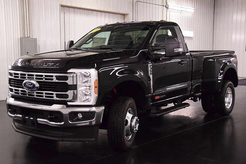 New 2026 Ford F350 XLT w/ 360-Degree Camera Package image 3