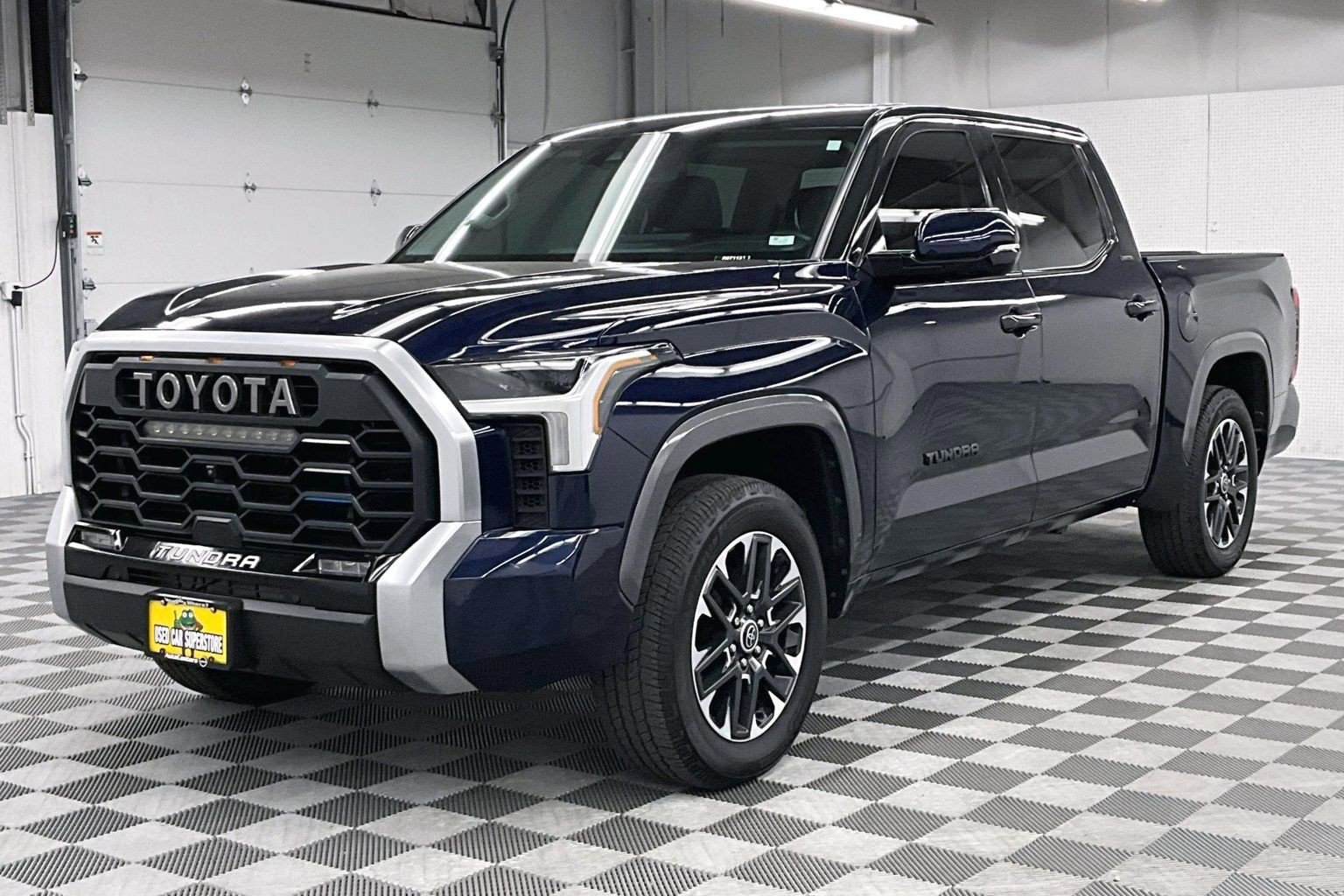 Used 2023 Toyota Tundra Limited AWD/4WD image 12