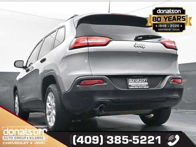 Used 2016 Jeep Cherokee Sport image 17
