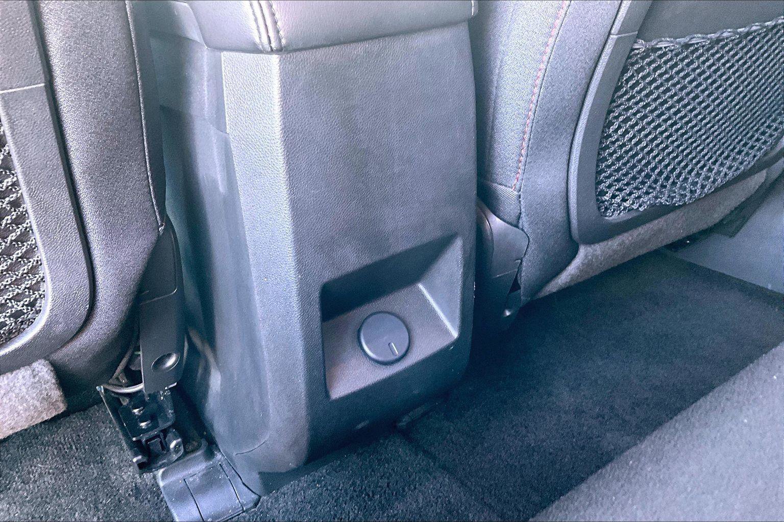 Used 2017 Chevrolet Equinox LT w/ Convenience Package image 34