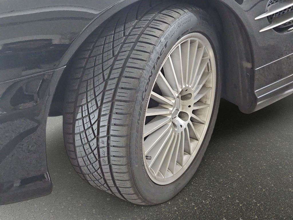 Used 2005 Mercedes-Benz SL 55 AMG image 29