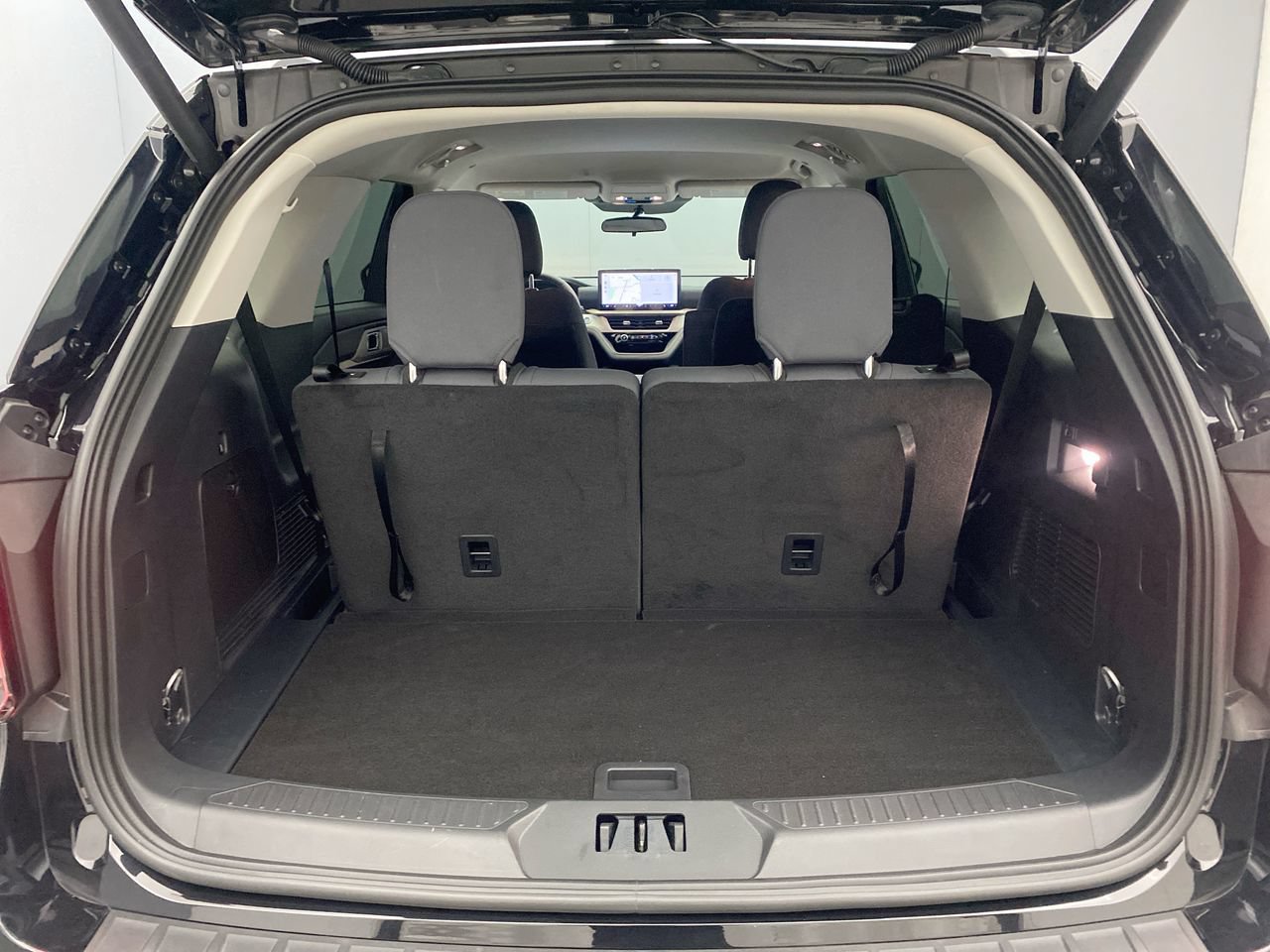 New 2026 Ford Explorer Active AWD/4WD image 26