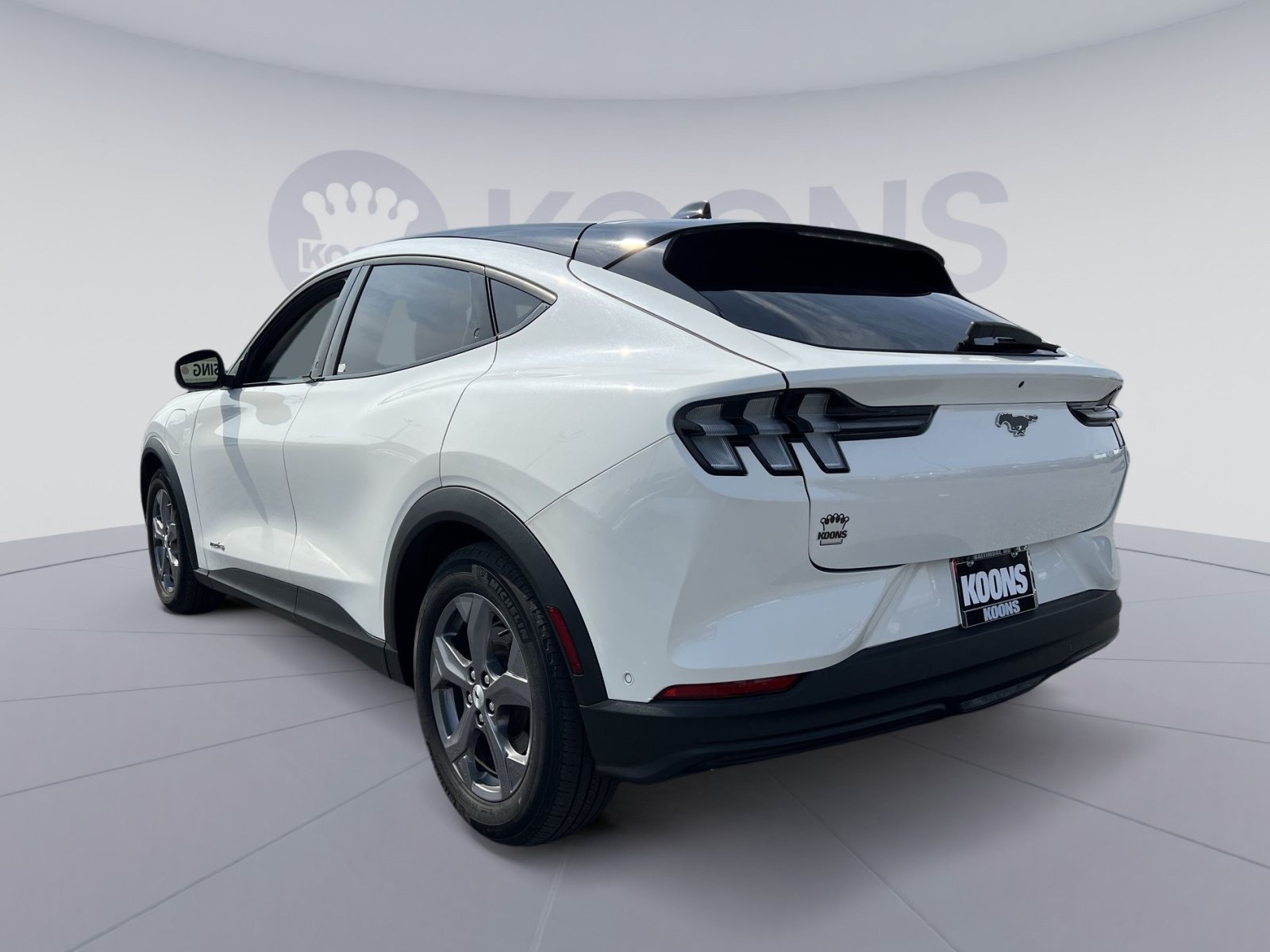 Used 2023 Ford Mustang Mach-E Select AWD/4WD image 4