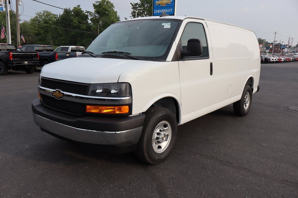 New 2025 Chevrolet Express 2500 Work Van w/ Driver Convenience Package image 21