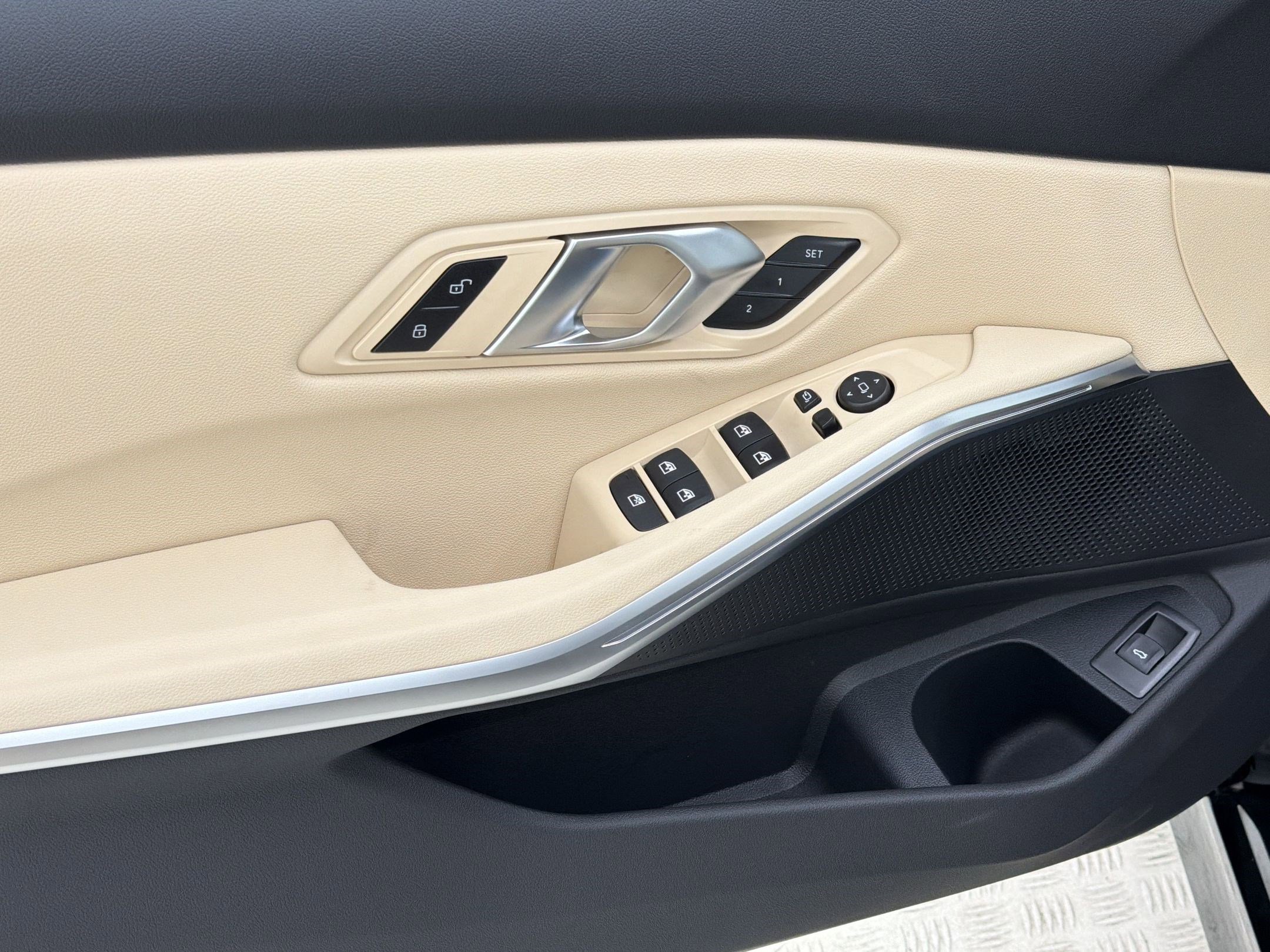 New 2026 BMW 330i Sedan RWD image 13