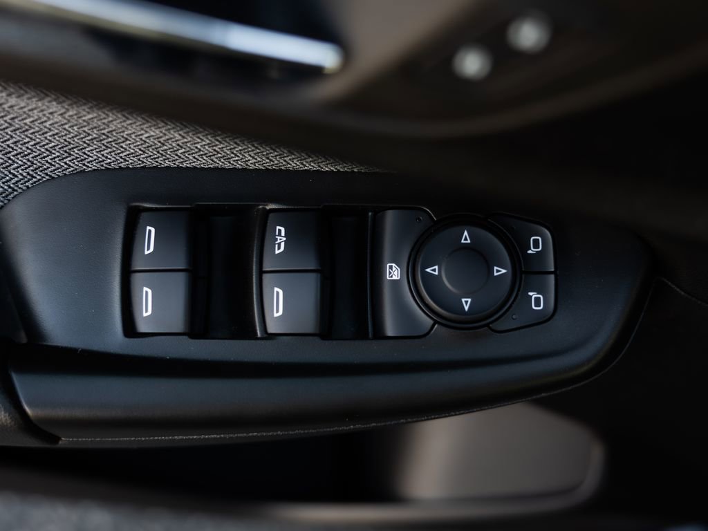 Used 2023 Chevrolet TrailBlazer LS image 25