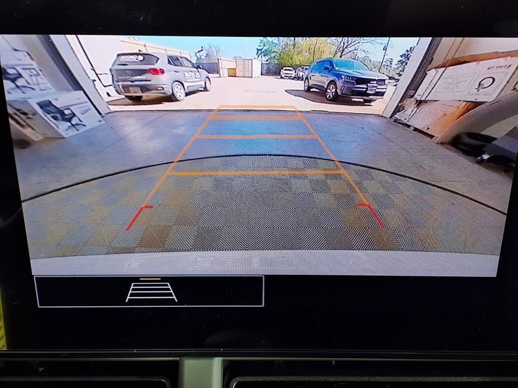 New 2026 Chevrolet Trax RS w/ Sunroof Package FWD image 15