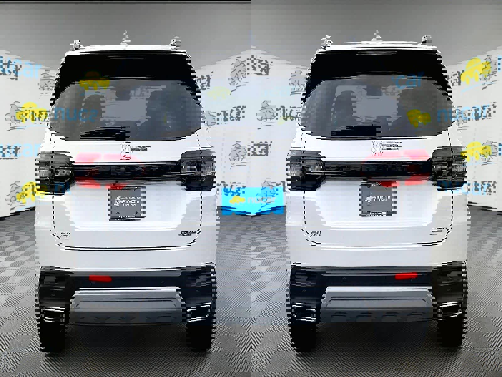 Used 2025 Honda Pilot Touring image 5