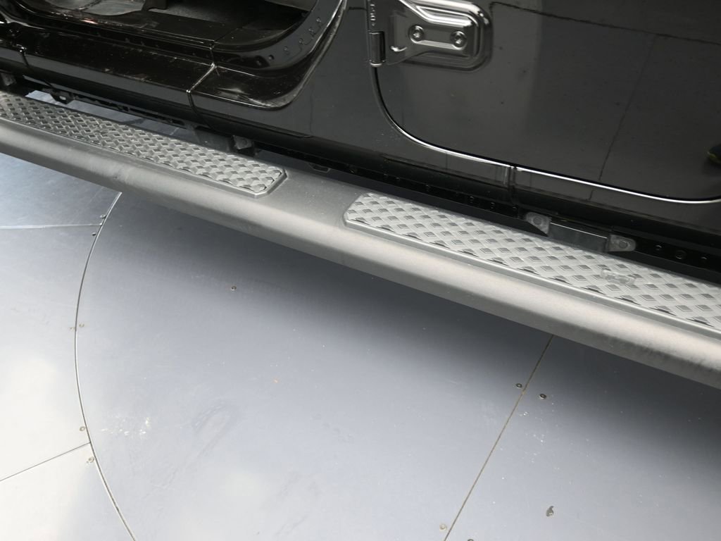 Used 2024 Jeep Gladiator Sport w/ Premium Package image 33