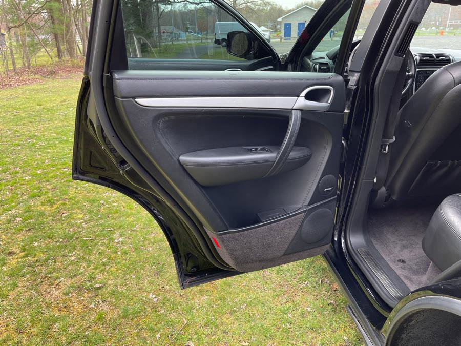 Used 2008 Porsche Cayenne Turbo image 30