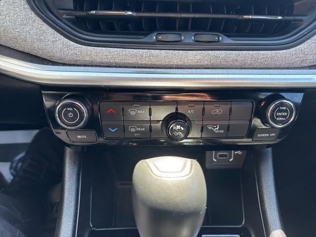 Used 2023 Jeep Compass Latitude AWD/4WD image 23