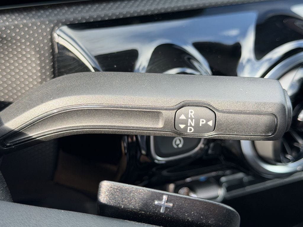 Used 2025 Mercedes-Benz CLA 250 4MATIC image 21