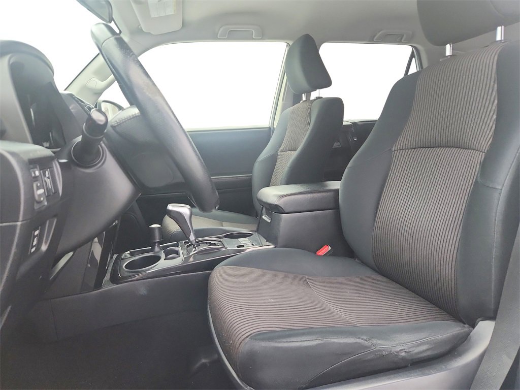 Used 2014 Toyota 4Runner Limited image 11