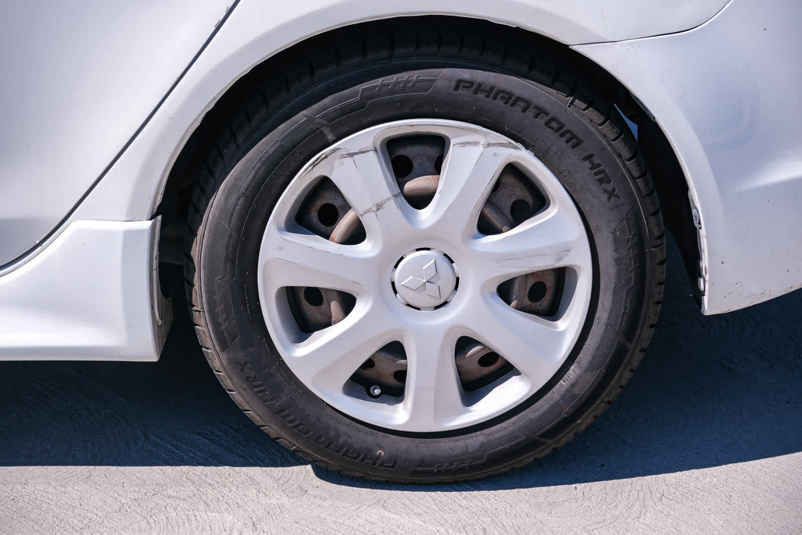Used 2014 Mitsubishi Lancer ES FWD image 9