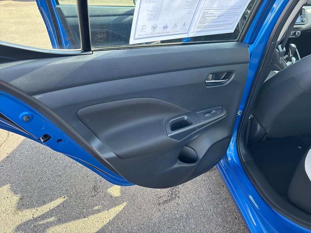 Used 2021 Nissan Versa SV image 37
