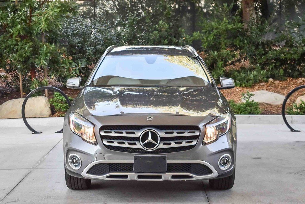 Used 2019 Mercedes-Benz GLA 250 4MATIC image 2