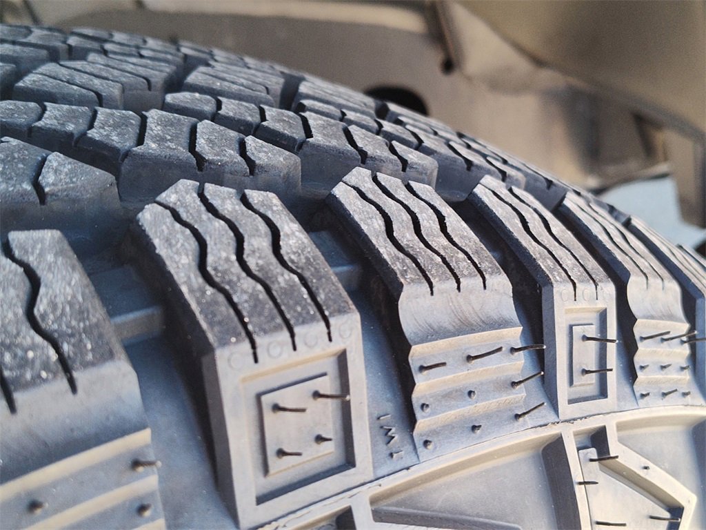 Used 2024 Jeep Wrangler Sahara w/ Technology Group image 17