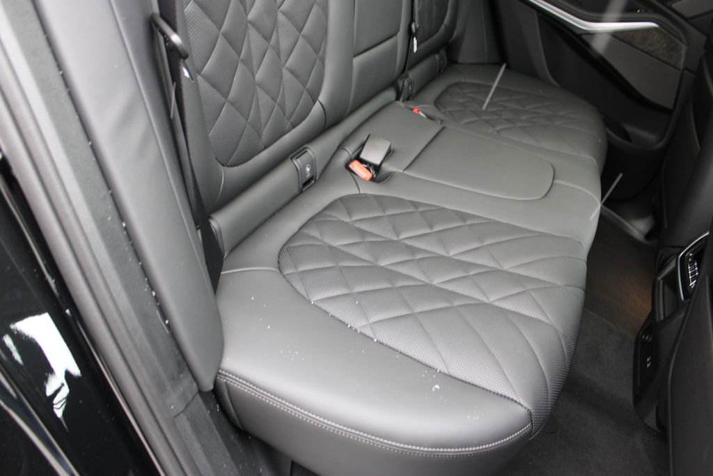 New 2026 BMW X5 xDrive40i w/ Executive Package image 27