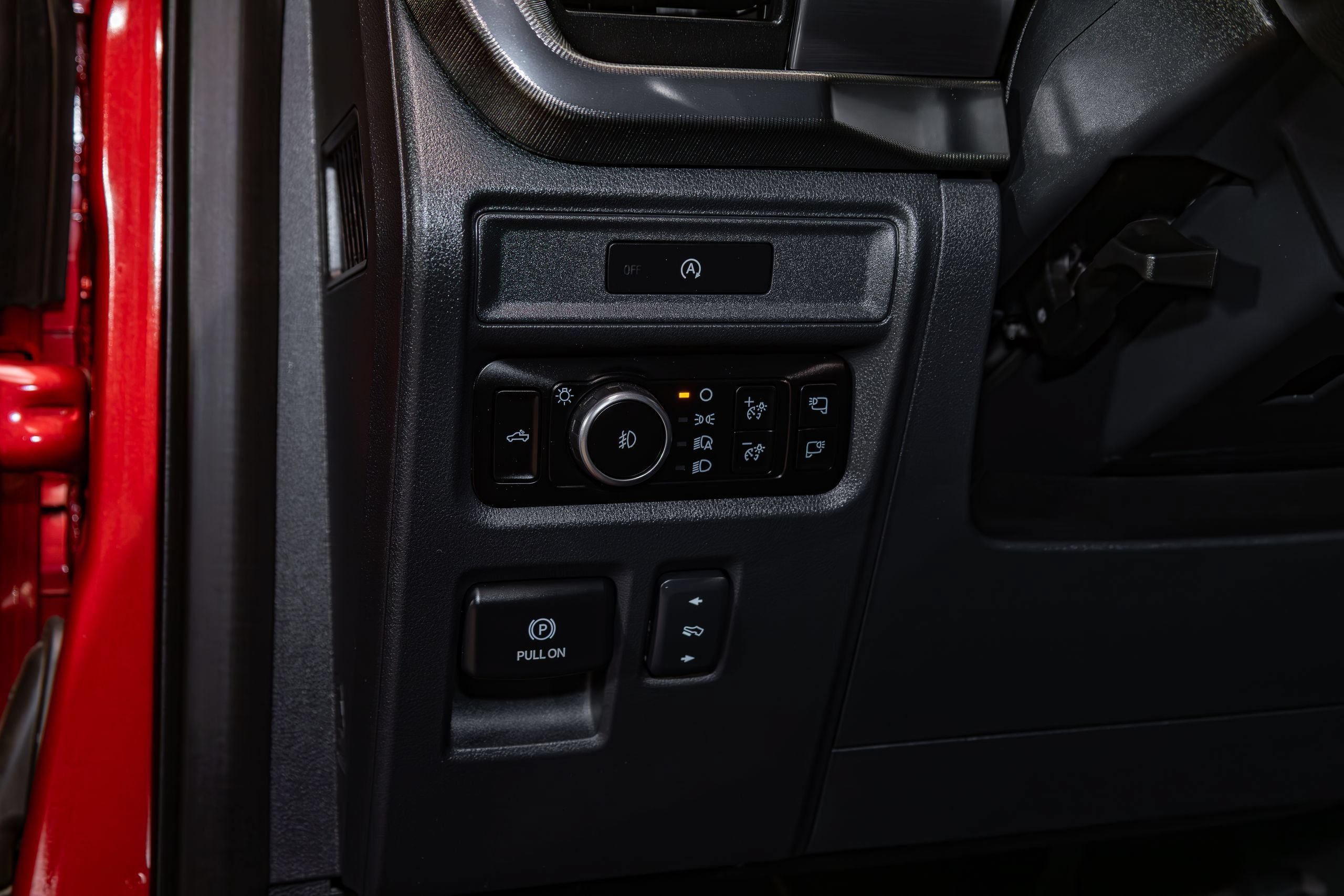 Used 2025 Ford F150 Lariat w/ Equipment Group 501A Mid AWD/4WD image 21