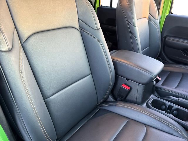 Certified 2025 Jeep Gladiator Sport image 12