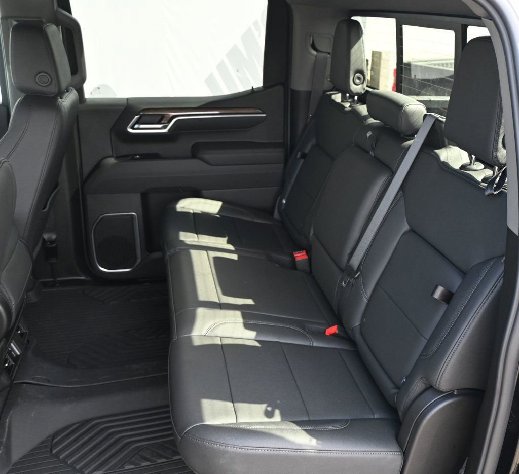 Used 2026 Chevrolet Silverado 1500 LT w/ Z71 Off-Road Package image 16