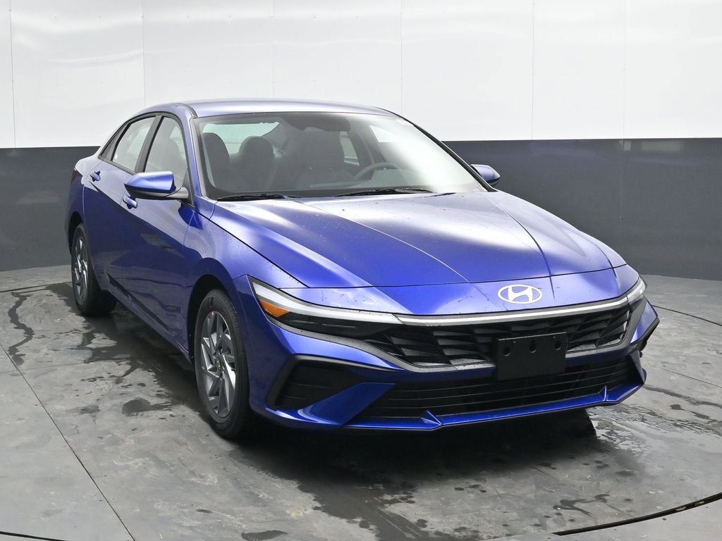 New 2026 Hyundai Elantra Blue image 4