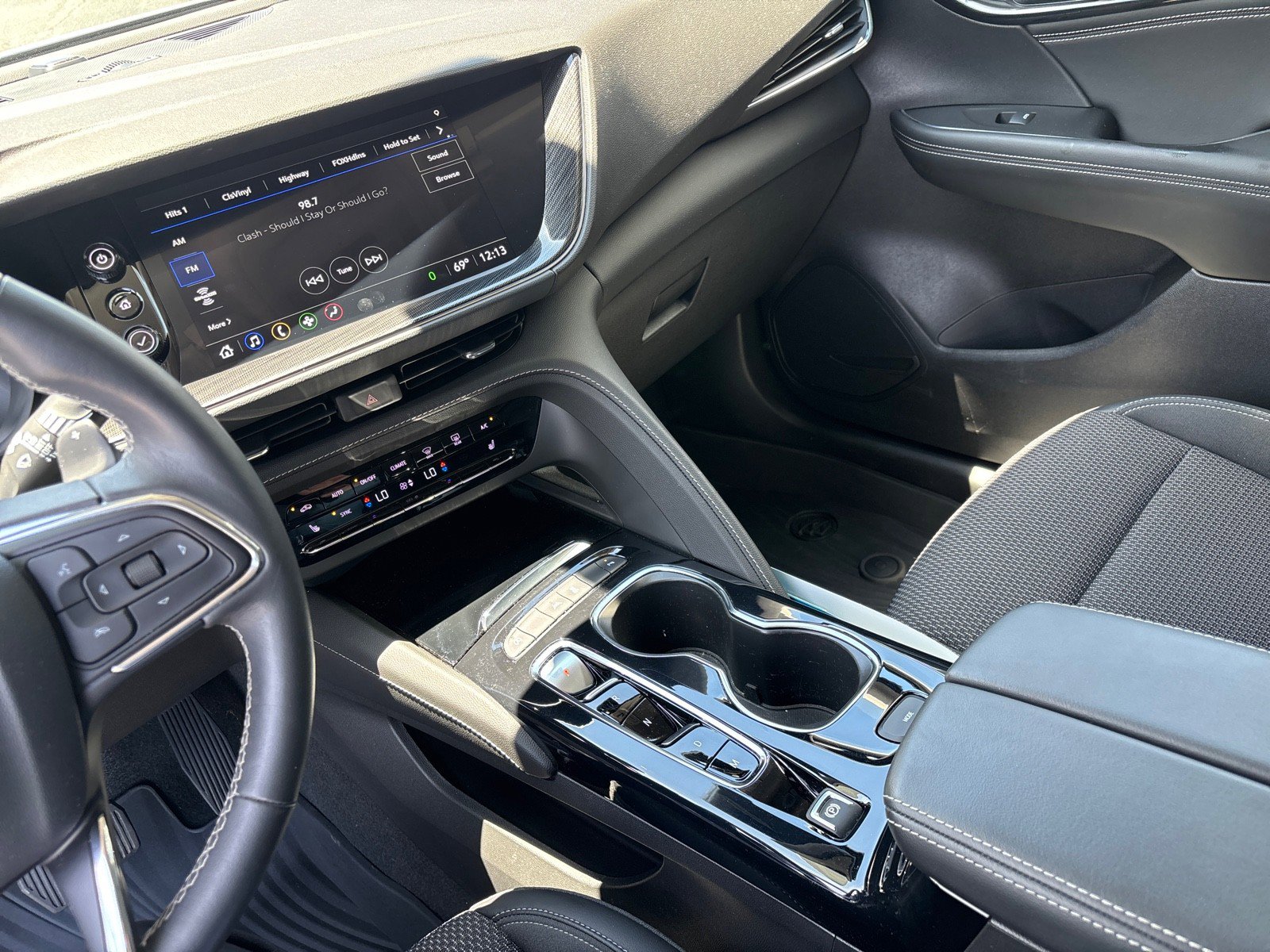 Certified 2022 Buick Envision Preferred FWD image 28