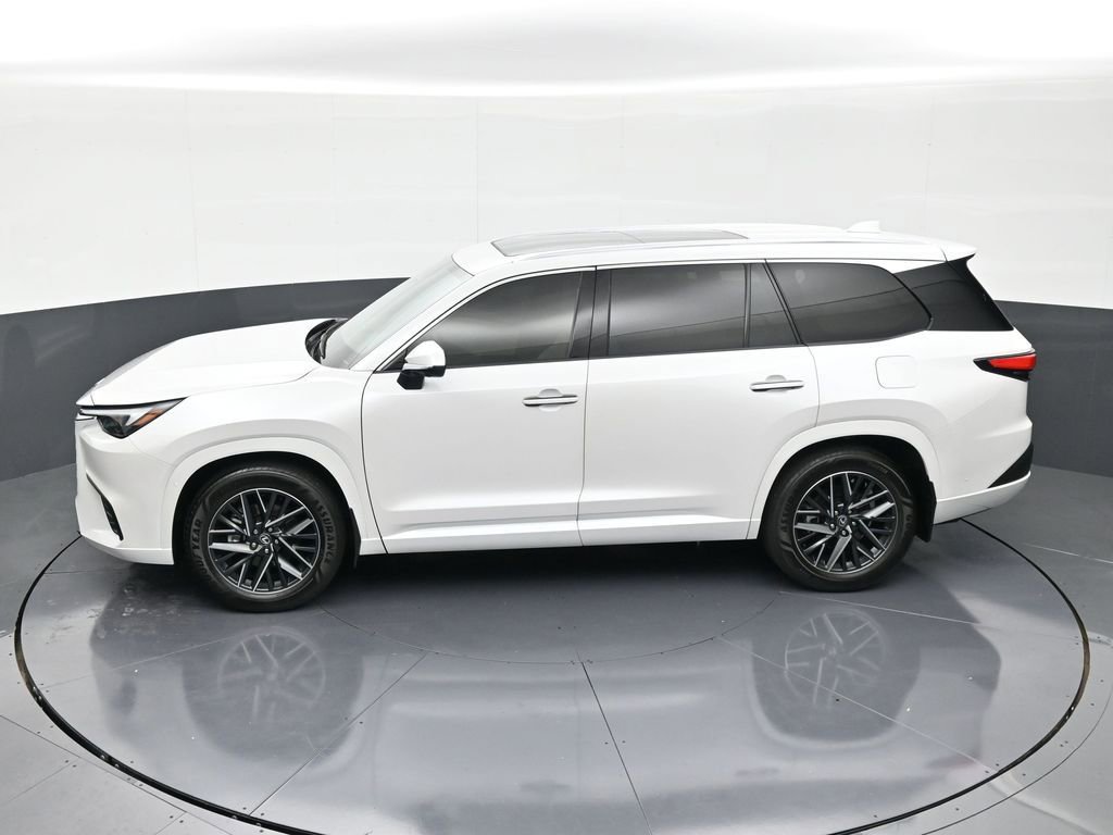 Used 2025 Lexus TX 350 AWD w/ Technology Package image 12