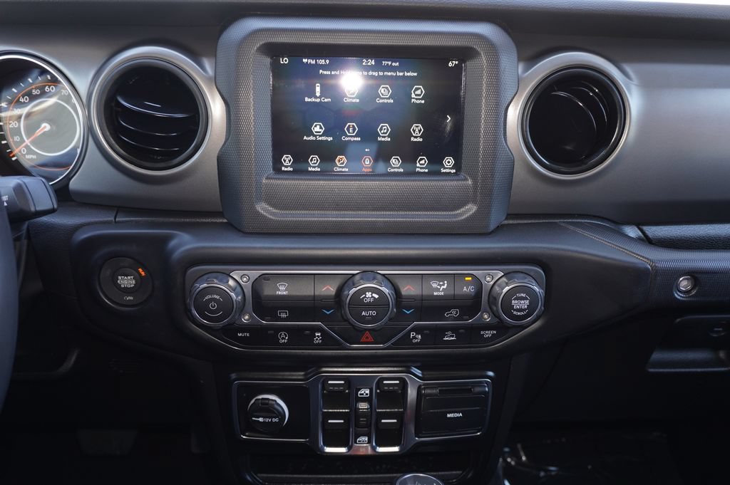 Used 2022 Jeep Wrangler Unlimited Sport AWD/4WD image 16