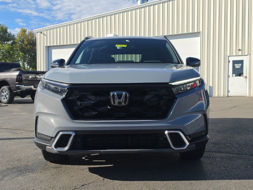Used 2025 Honda CR-V Sport Touring image 2