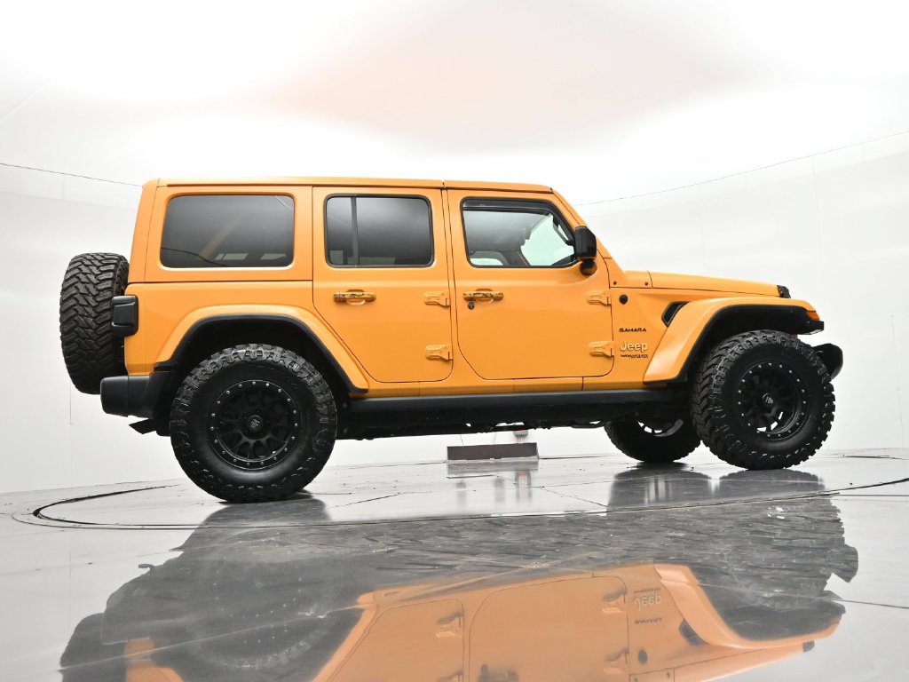 Used 2021 Jeep Wrangler Unlimited Sahara AWD/4WD image 22