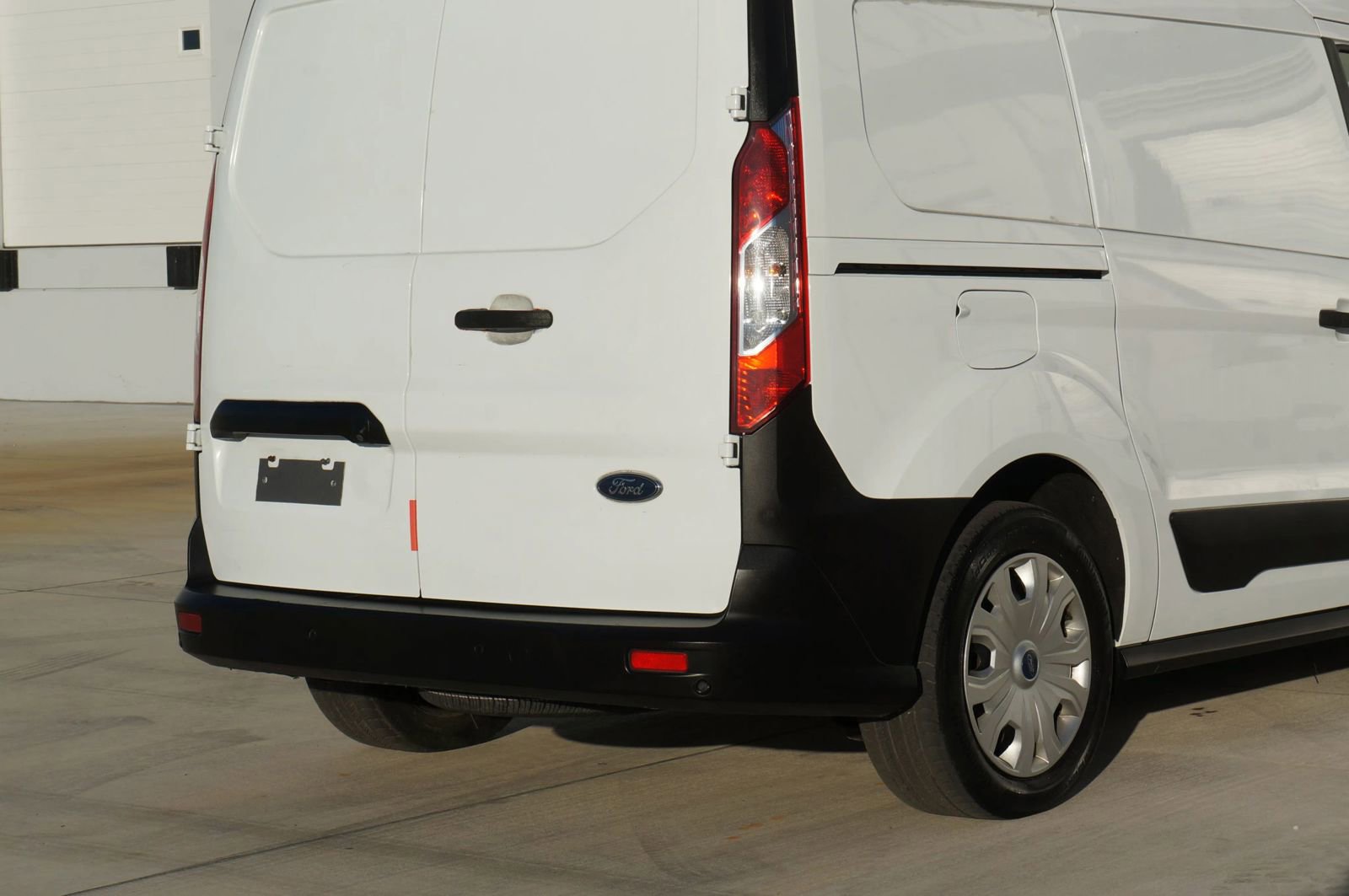 Used 2020 Ford Transit Connect XL image 16