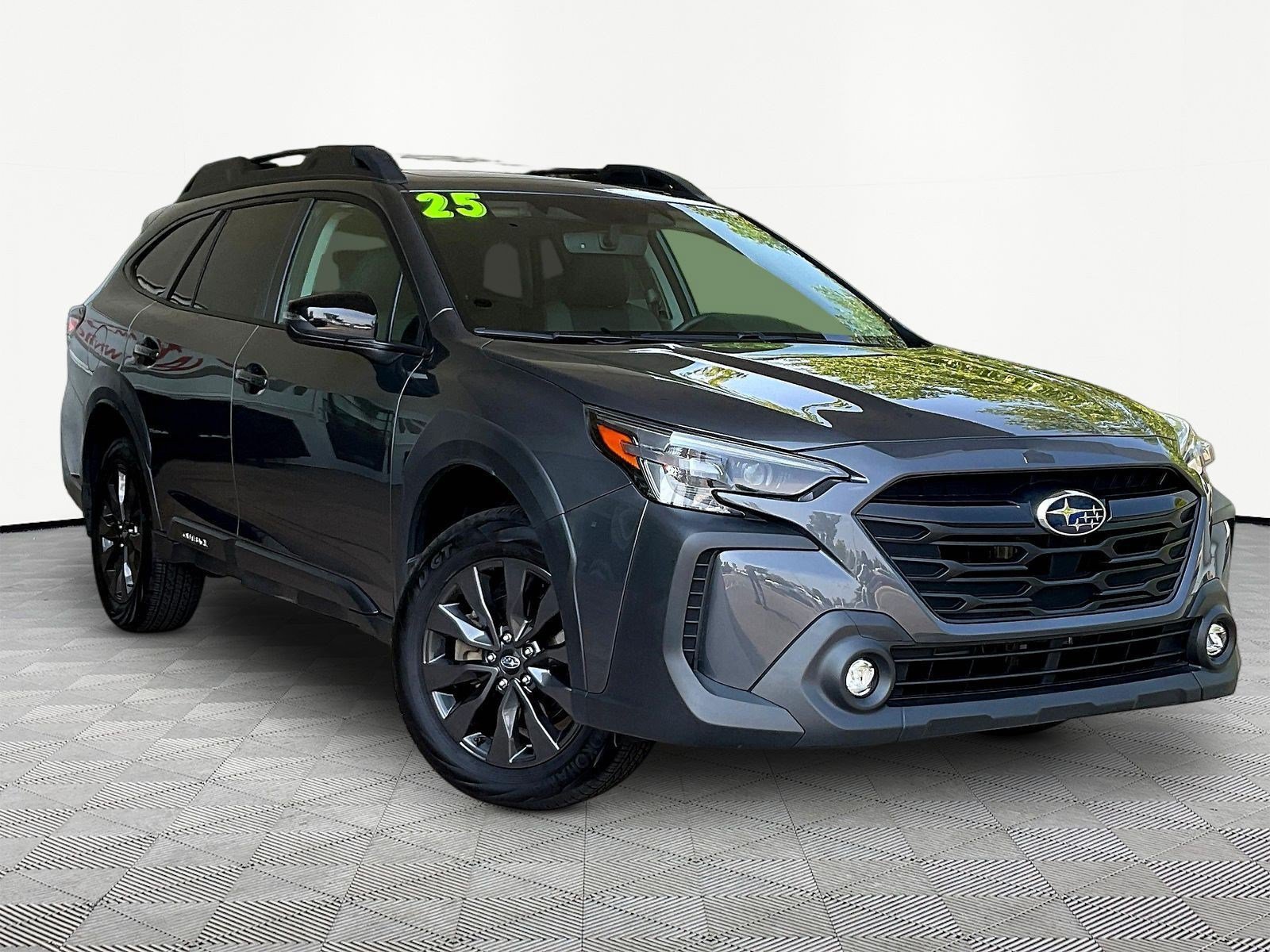 Used 2025 Subaru Outback Onyx Edition w/ Popular Package #2 AWD/4WD image 3