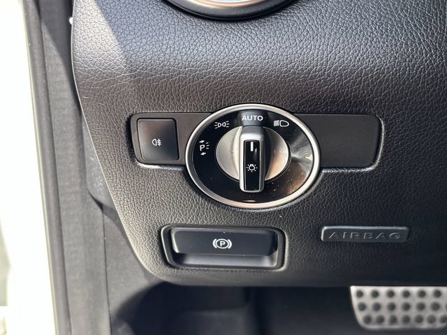 Used 2014 Mercedes-Benz SLK 250 image 30