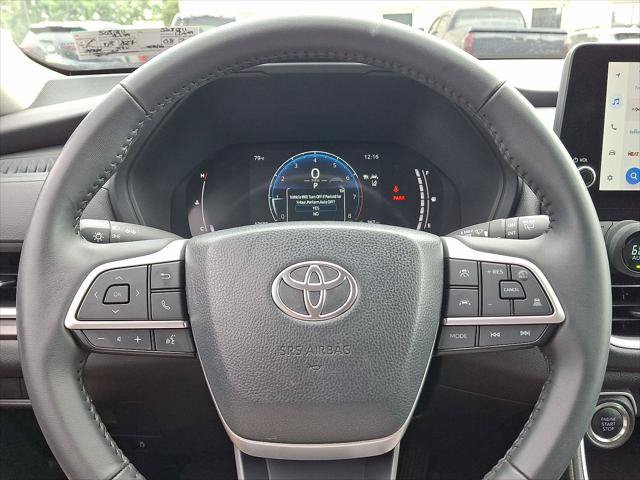 Certified 2025 Toyota Grand Highlander FWD image 18