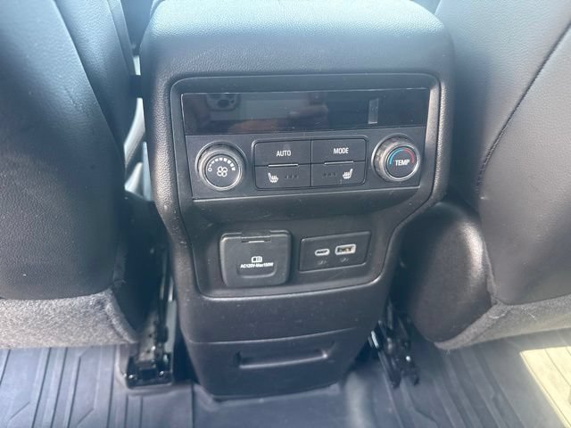 Used 2023 GMC Acadia SLT w/ Preferred Package AWD/4WD image 21