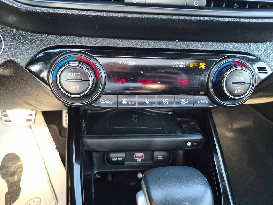 Used 2024 Kia Forte GT-Line w/ GT-Line Premium Package FWD image 12