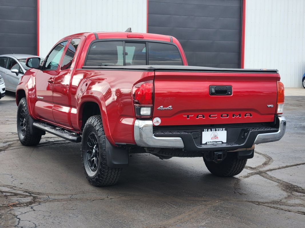 Used 2019 Toyota Tacoma SR5 AWD/4WD image 11