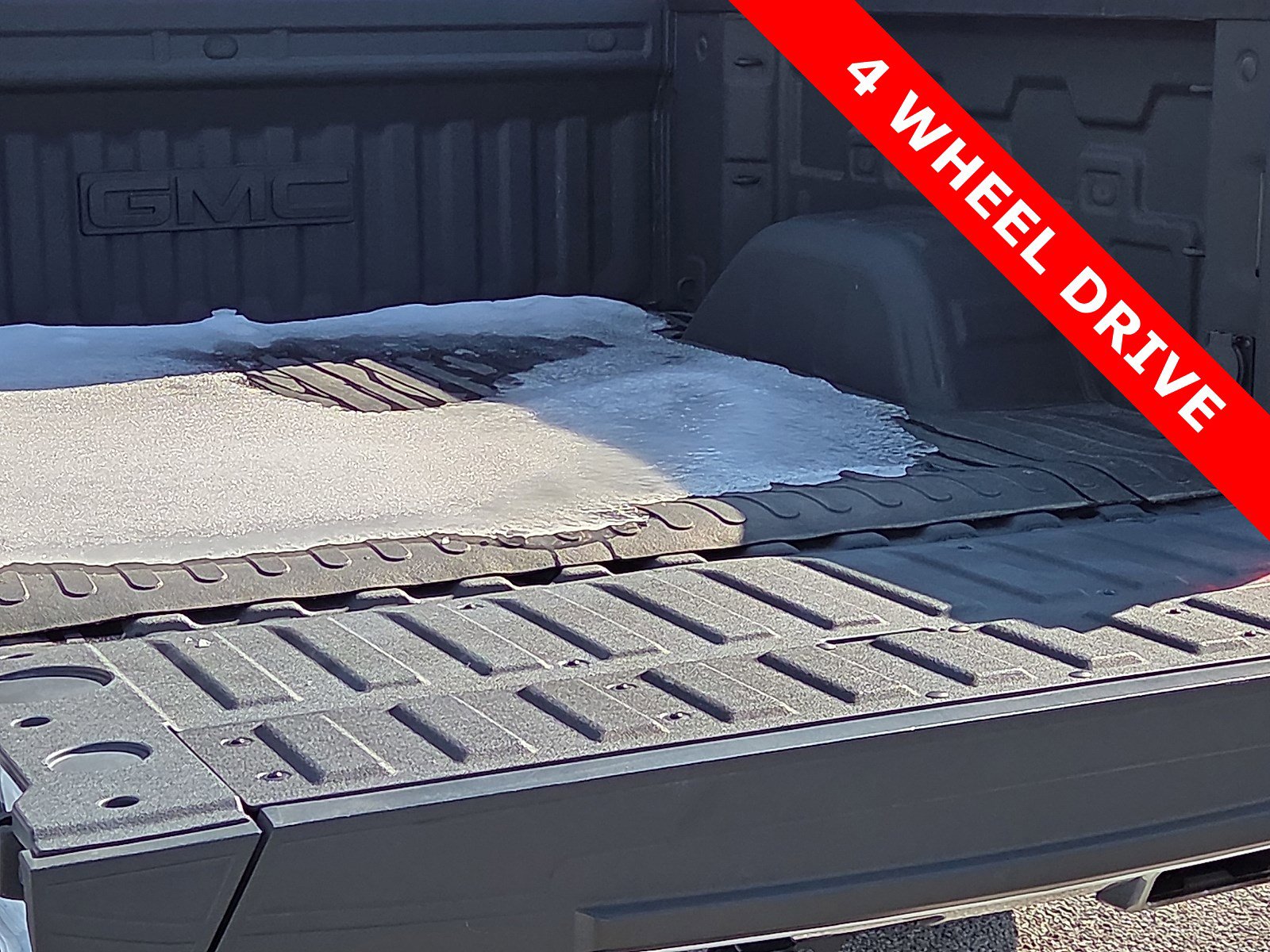 Used 2023 GMC Sierra 1500 SLT image 9