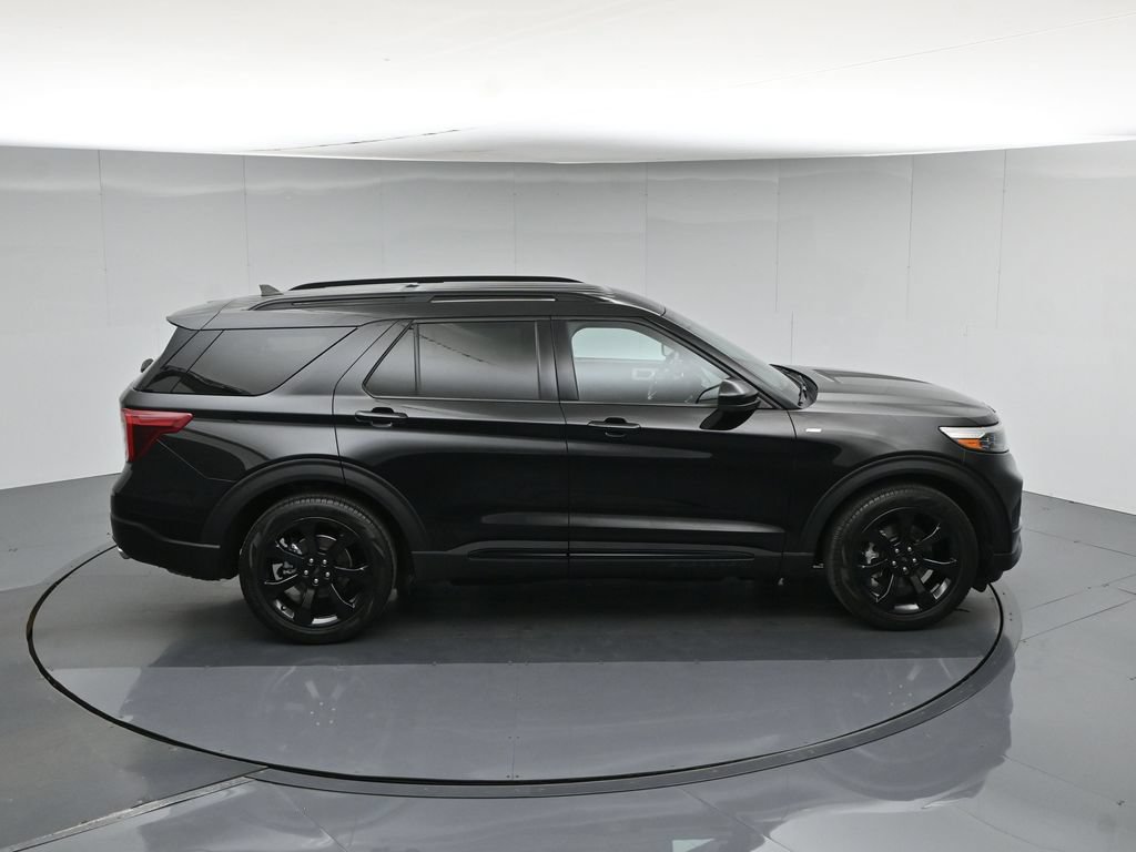 Certified 2023 Ford Explorer ST-Line w/ Class IV Trailer Tow Package RWD image 46