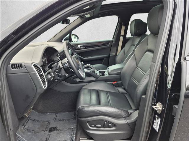 Used 2023 Porsche Cayenne S AWD/4WD image 11