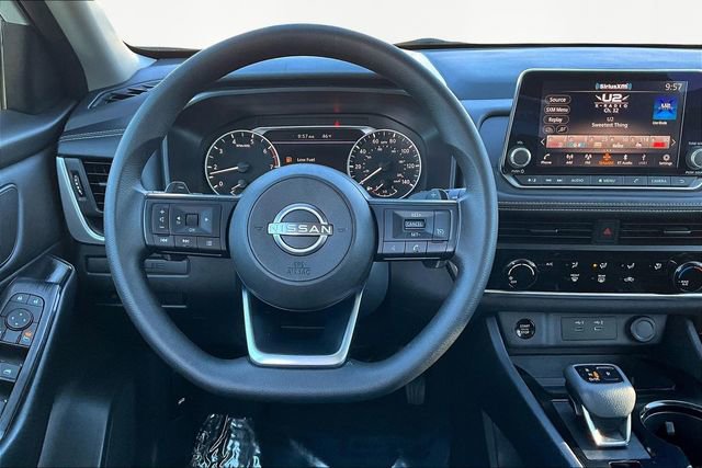 Used 2024 Nissan Rogue S image 8