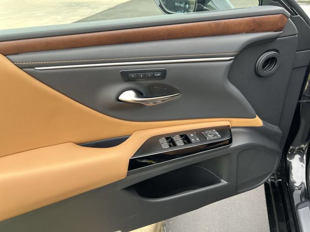 Certified 2025 Lexus ES 350 w/ Premium Package FWD image 11