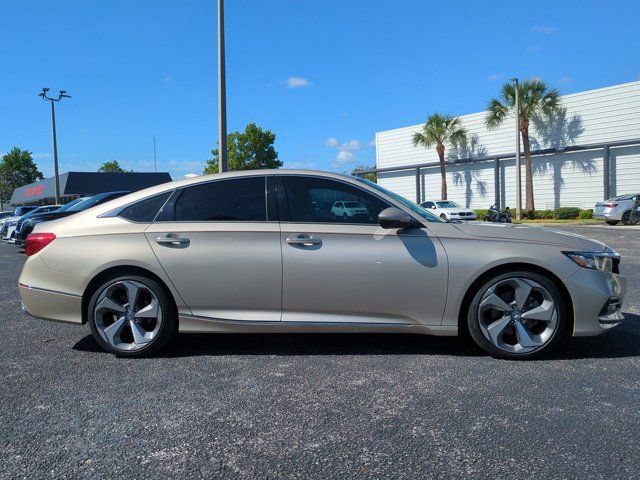 Used 2020 Honda Accord Touring image 4