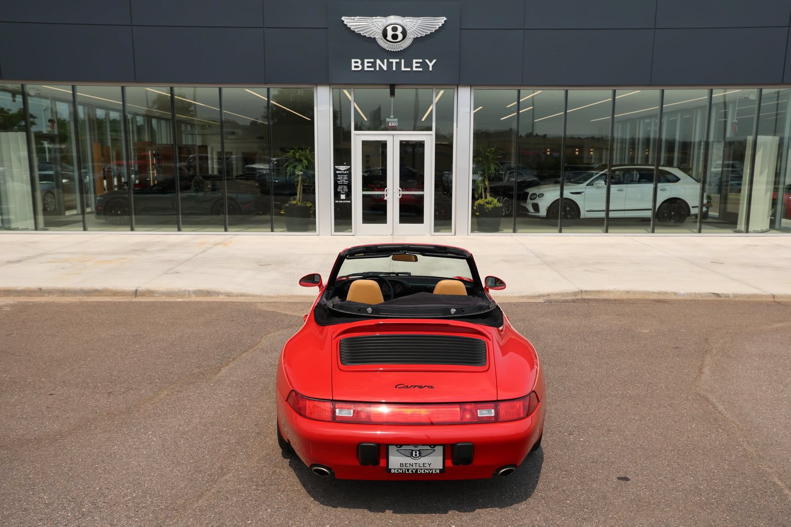 Used 1995 Porsche 911 Carrera RWD image 12