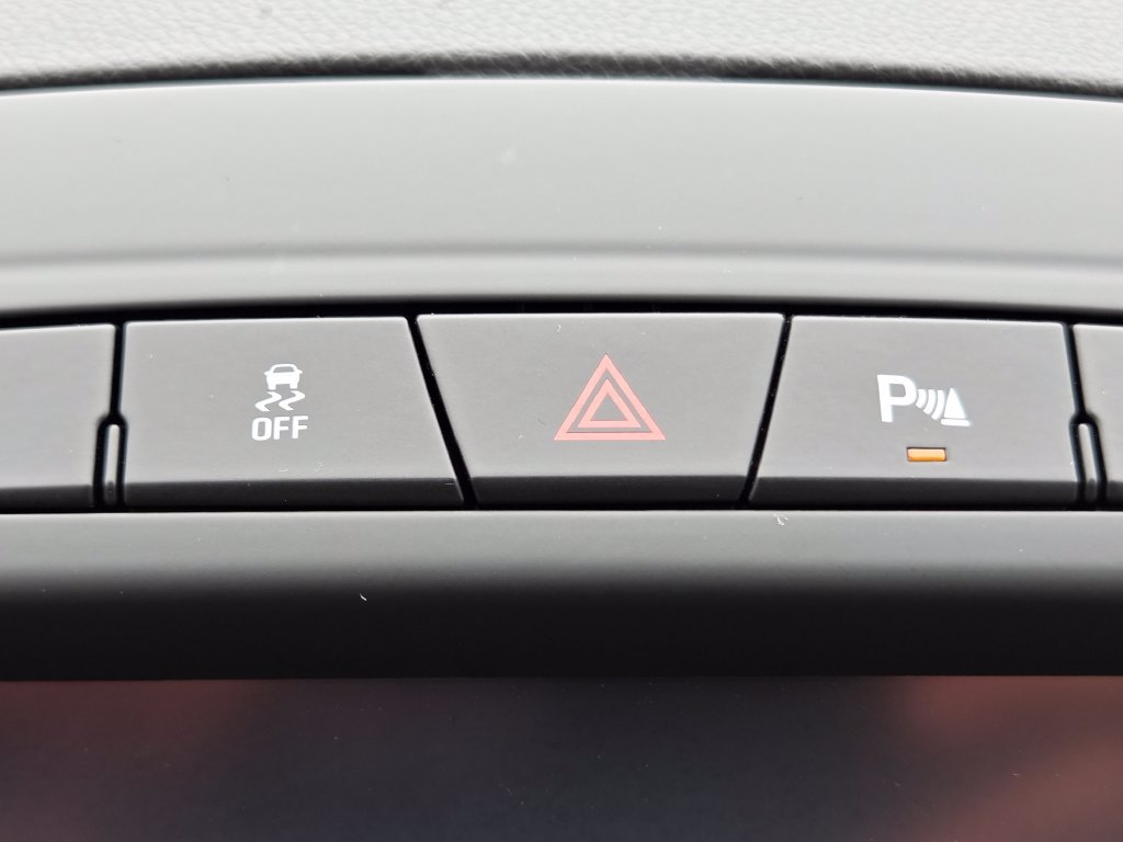 Used 2015 Buick Regal Premium FWD image 7