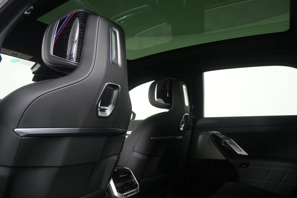 New 2026 BMW i7 xDrive60 AWD/4WD image 16
