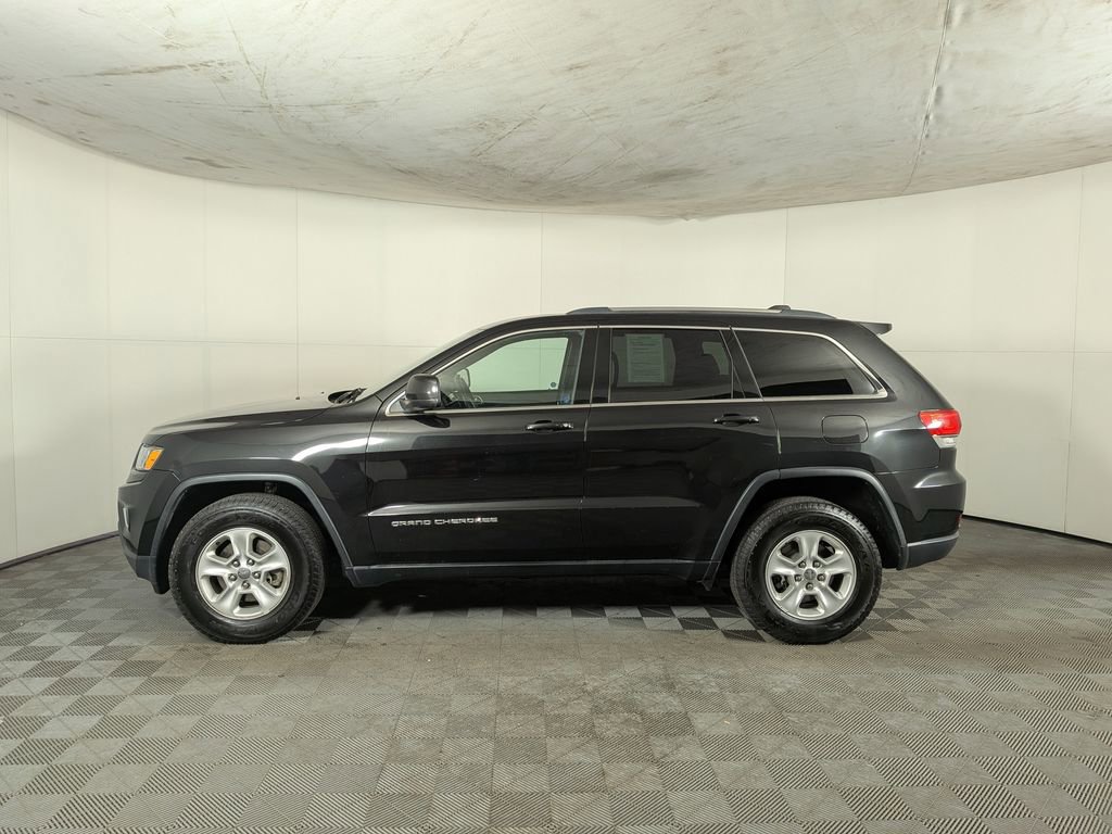 Used 2016 Jeep Grand Cherokee Laredo w/ Quick Order Package 23E image 3