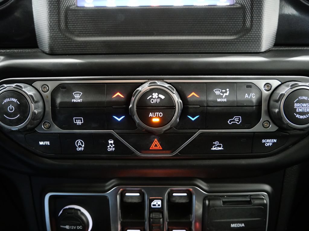 Used 2023 Jeep Wrangler Unlimited Sport AWD/4WD image 19