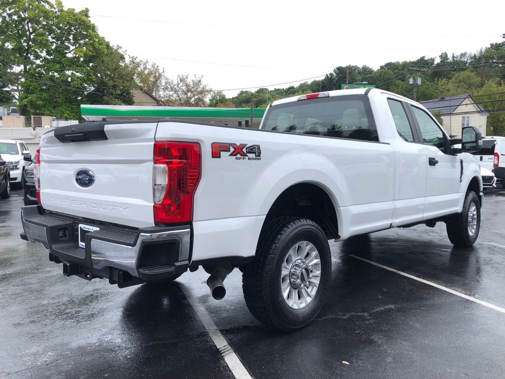 Used 2022 Ford F250 XL w/ Power Equipment Group AWD/4WD image 5